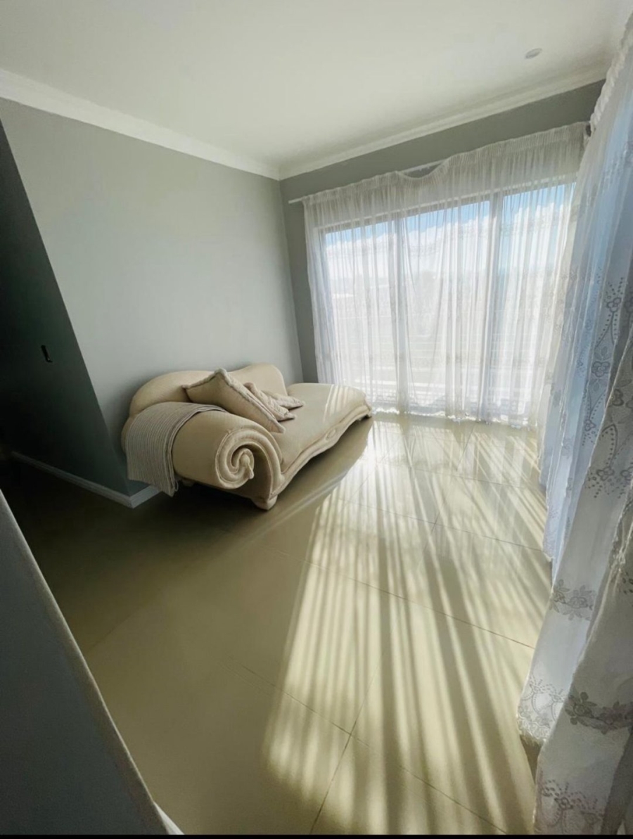 5 Bedroom Property for Sale in Gonubie Eastern Cape
